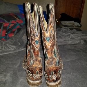 Corral boots